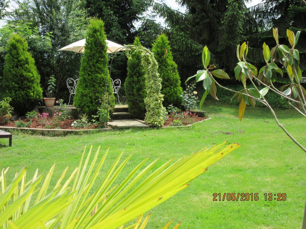 Domaine Le Chec Bed & Breakfast Saint-Ost Bagian luar foto