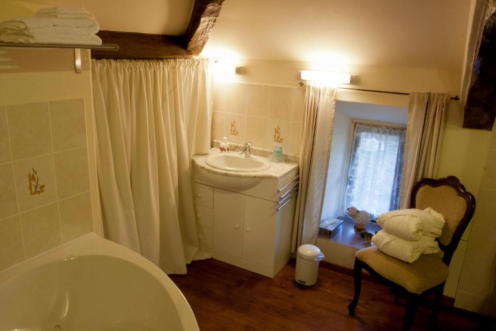 Domaine Le Chec Bed & Breakfast Saint-Ost Bagian luar foto